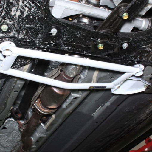 Carbing Front Frame Brace for Nissan Juke NF15